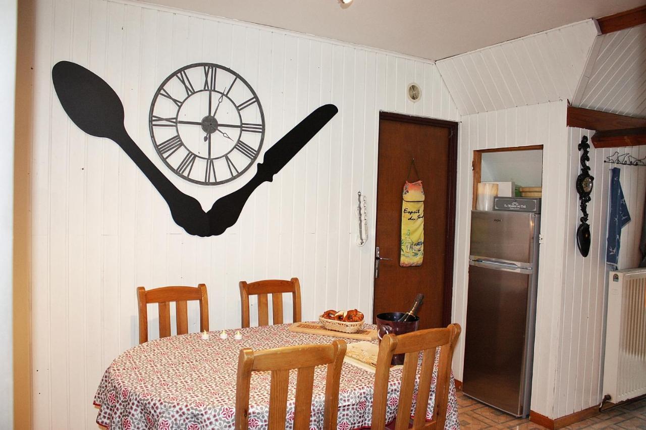 Aux 6 Hirondelles Apartment