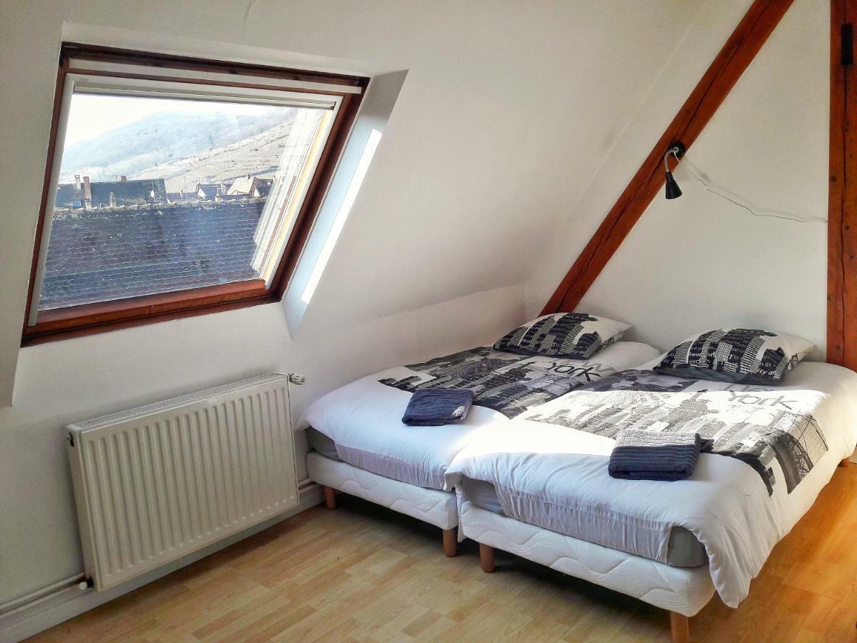 Aux 6 Hirondelles Apartment *